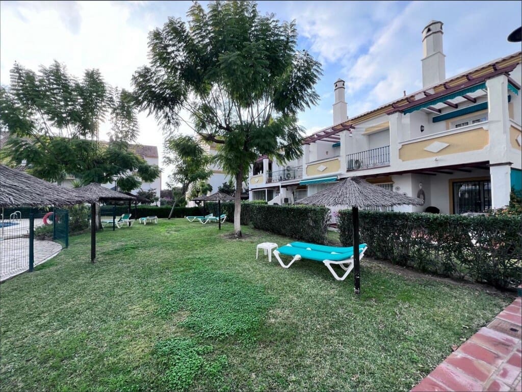 3 sypialnia Penthouse na sprzedaż w Carib Playa z basenem garażem - 649 000 € (Ref: 9714448)