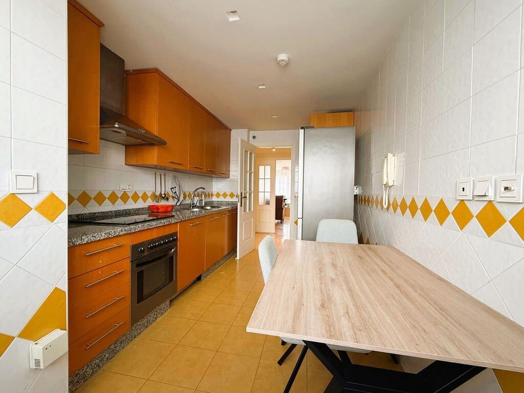 Apartamento de 2 habitaciones en Río Real en venta con piscina garaje - 525.000 € (Ref: 9714449)