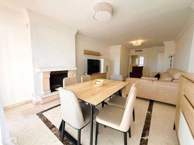 Apartamento de 2 habitaciones en Río Real, Marbella en venta con piscina garaje - 525.000 € (Ref: 9714449)