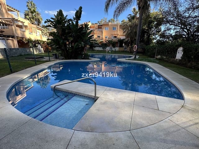 3 sypialnia Apartament na sprzedaż w Carib Playa, Marbella z basenem garażem - 525 000 € (Ref: 9714450)