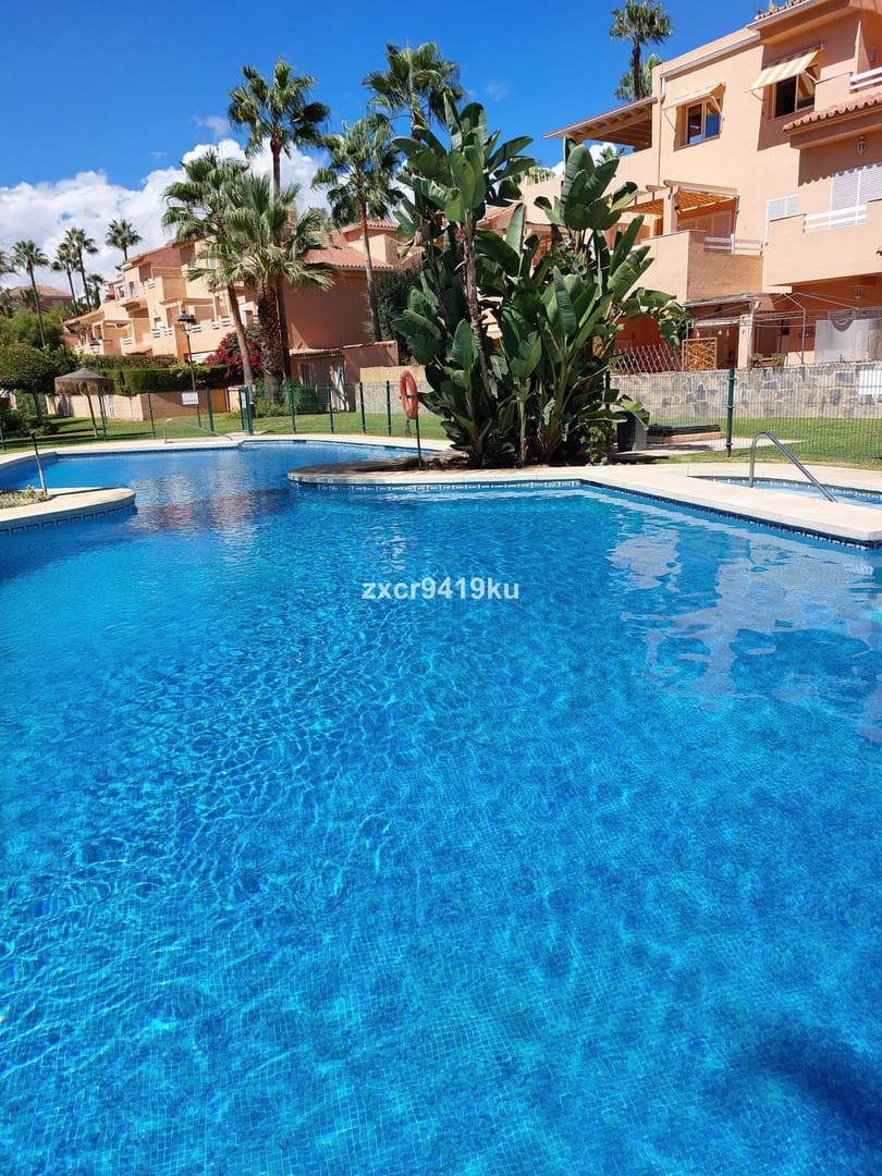 3 sypialnia Apartament na sprzedaż w Carib Playa z basenem garażem - 525 000 € (Ref: 9714450)