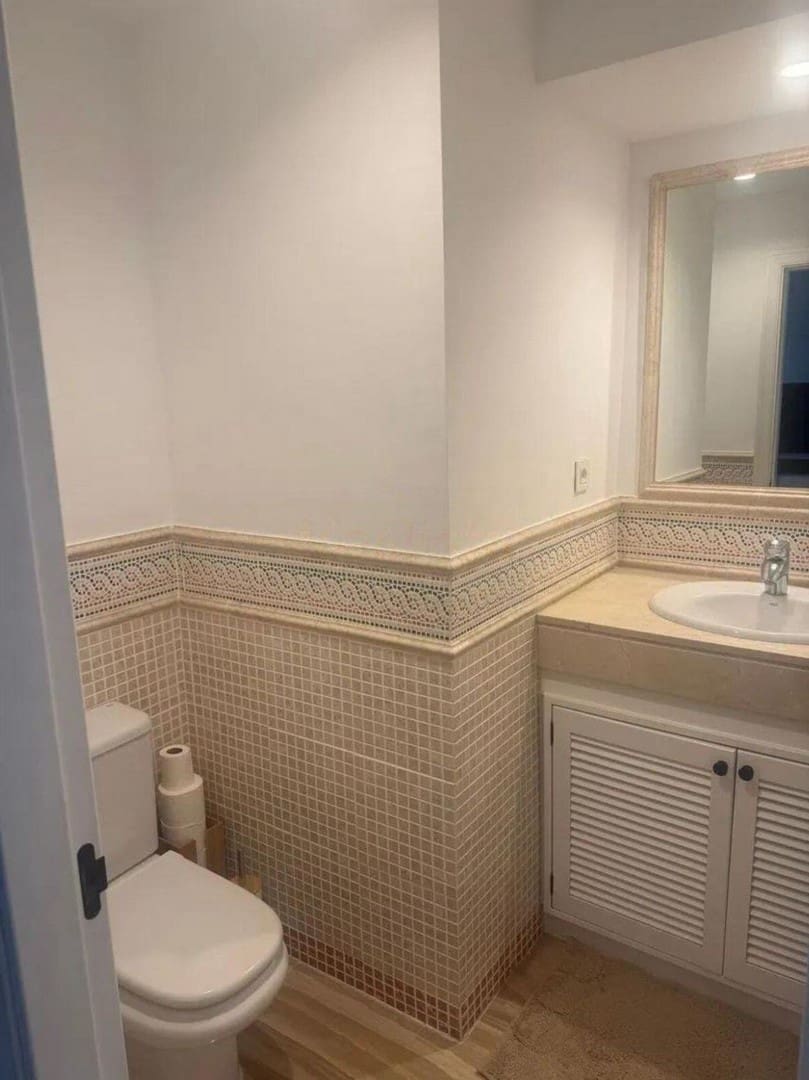 2 bedroom Apartment for sale in Elviria with pool garage - € 950,000 (Ref: 9721042)