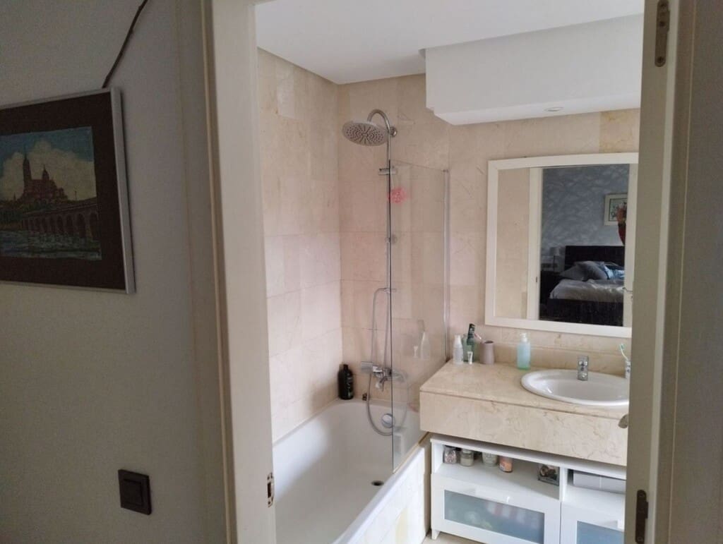 3 quarto Penthouse para venda em Calahonda com piscina - 590 000 € (Ref: 9721043)