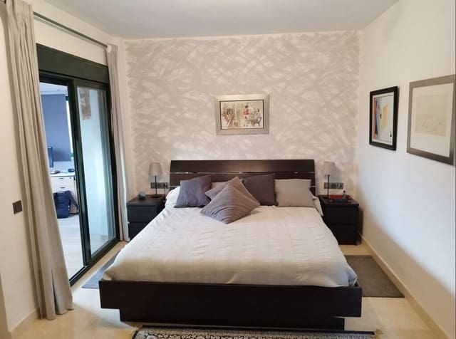 3 chambre Penthouse à vendre à Calahonda, Mijas avec piscine - 590 000 € (Ref: 9721043)