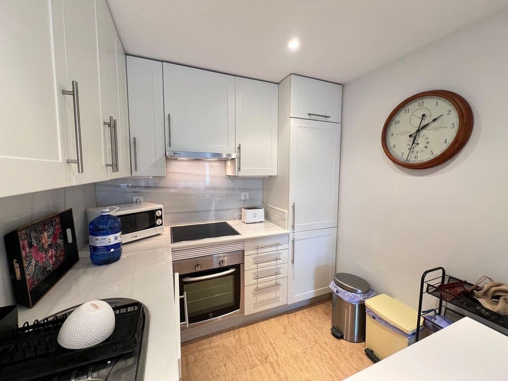 2 bedroom Apartment for sale in Rio Real with pool garage - € 575,000 (Ref: 9731735)