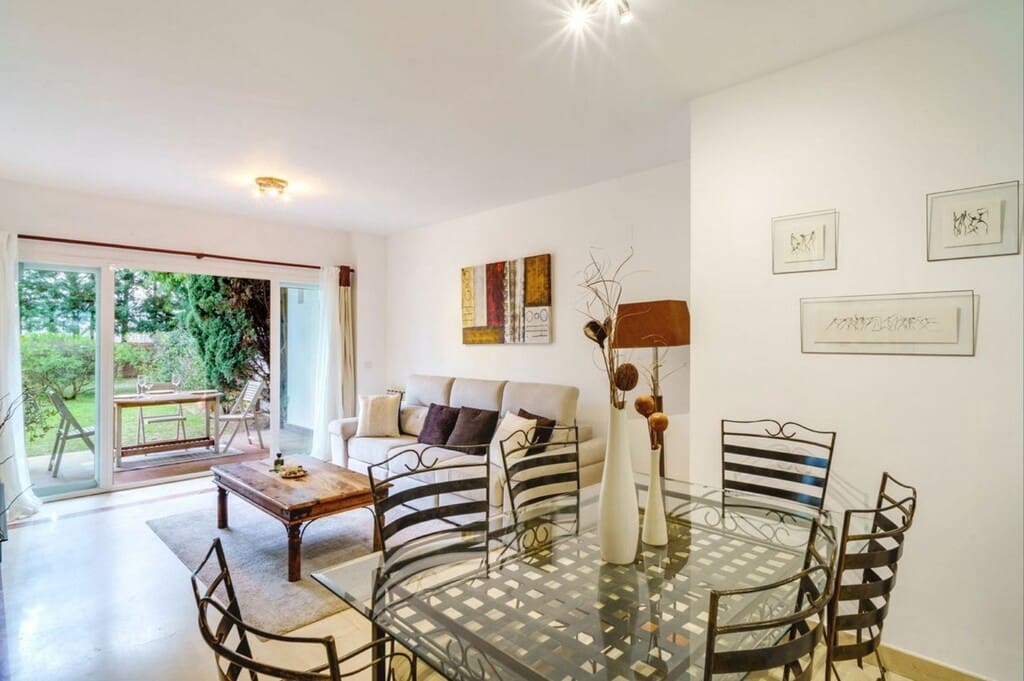 3 makuuhuone Huoneisto myytävänä paikassa Nueva Andalucia mukana uima-altaan 
autotalli - 488 000 € (Ref: 9731736)