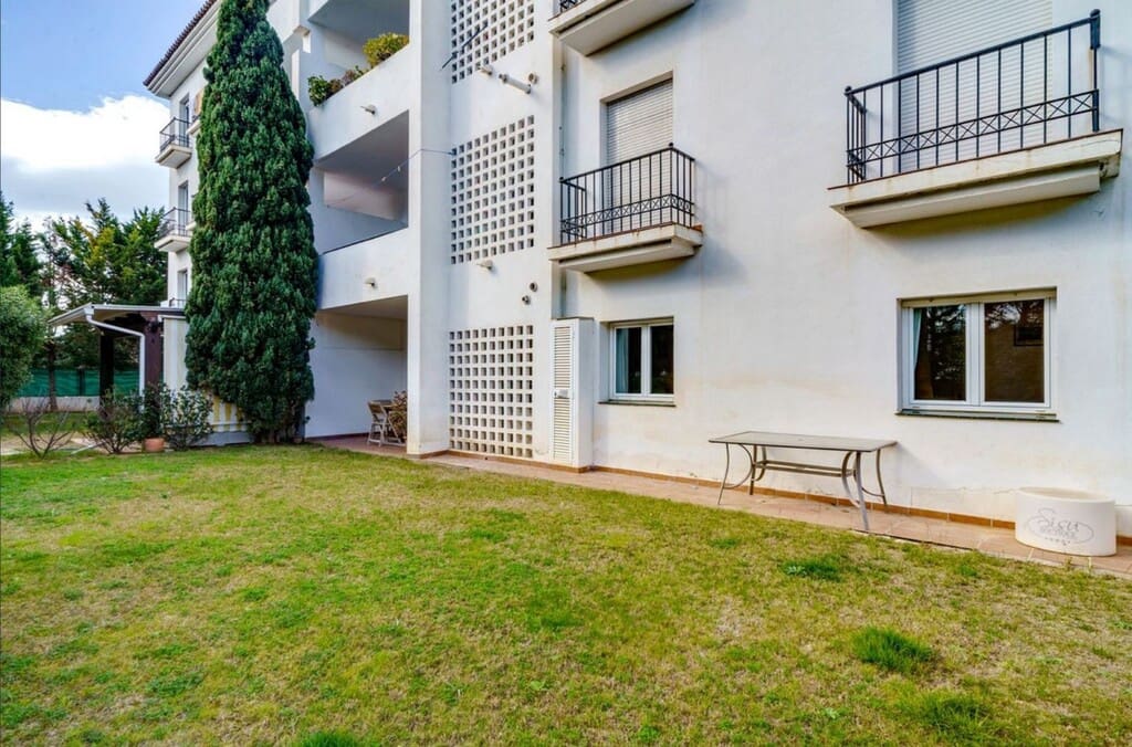 3 makuuhuone Huoneisto myytävänä paikassa Nueva Andalucia mukana uima-altaan 
autotalli - 488 000 € (Ref: 9731736)