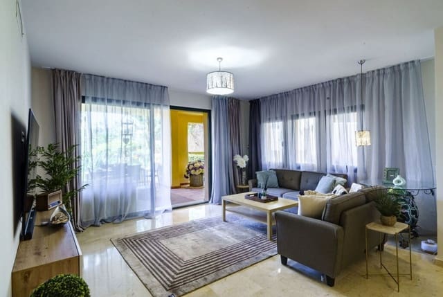 3 sovrum Lägenhet till salu i Atalaya-Isdabe, Estepona med pool - 525 000 € (Ref: 9731738)