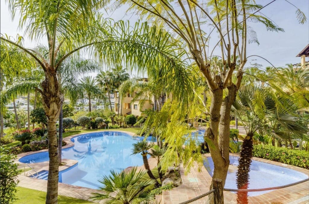 3 bedroom Apartment for sale in Atalaya-Isdabe with pool - € 525,000 (Ref: 9731738)