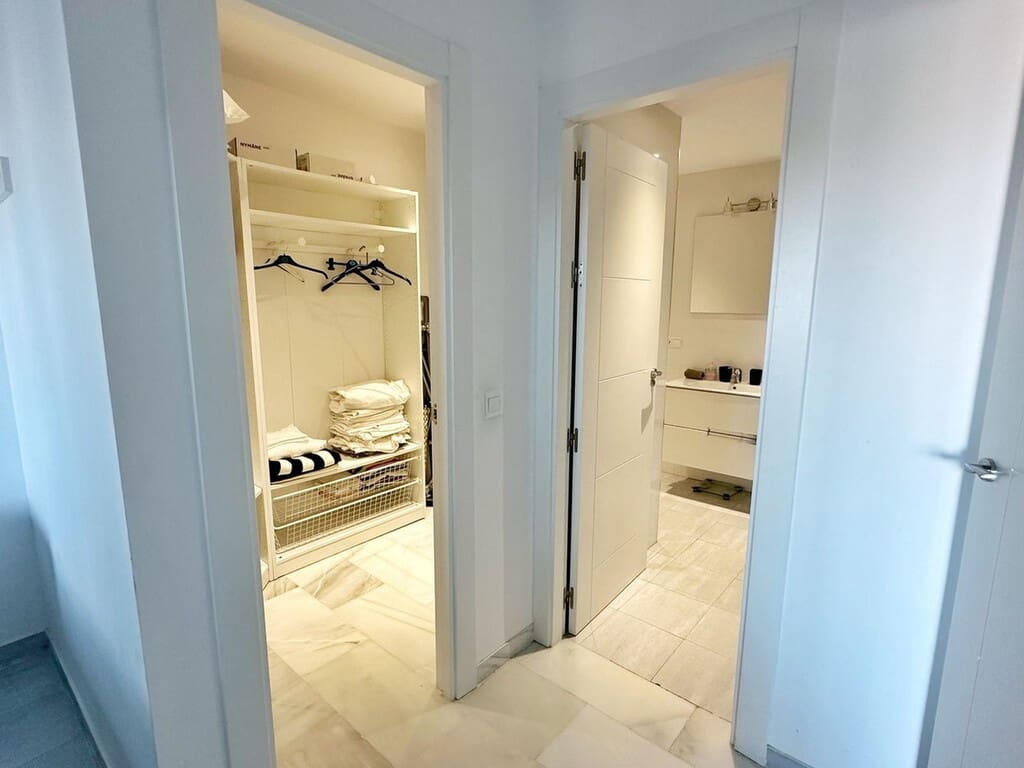 4 chambre Appartement à vendre à Mijas Costa avec piscine - 395 000 € (Ref: 9735259)