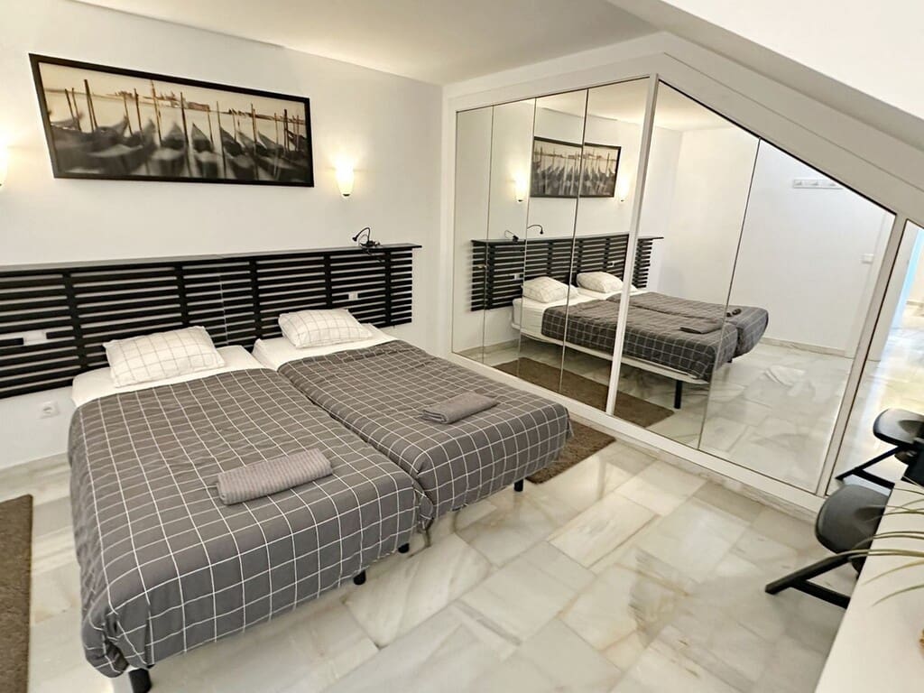 4 chambre Appartement à vendre à Mijas Costa avec piscine - 395 000 € (Ref: 9735259)