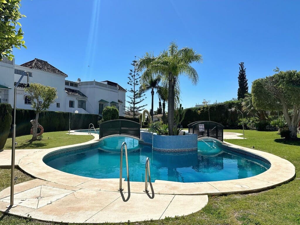 4 chambre Appartement à vendre à Mijas Costa avec piscine - 395 000 € (Ref: 9735259)