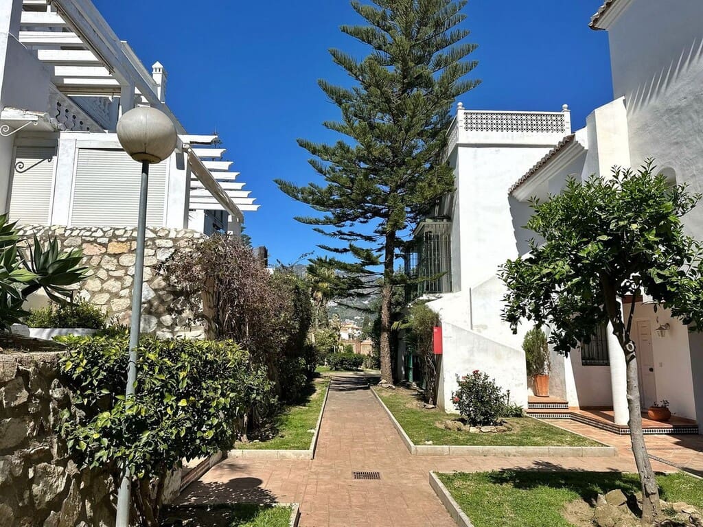 4 chambre Appartement à vendre à Mijas Costa avec piscine - 395 000 € (Ref: 9735259)