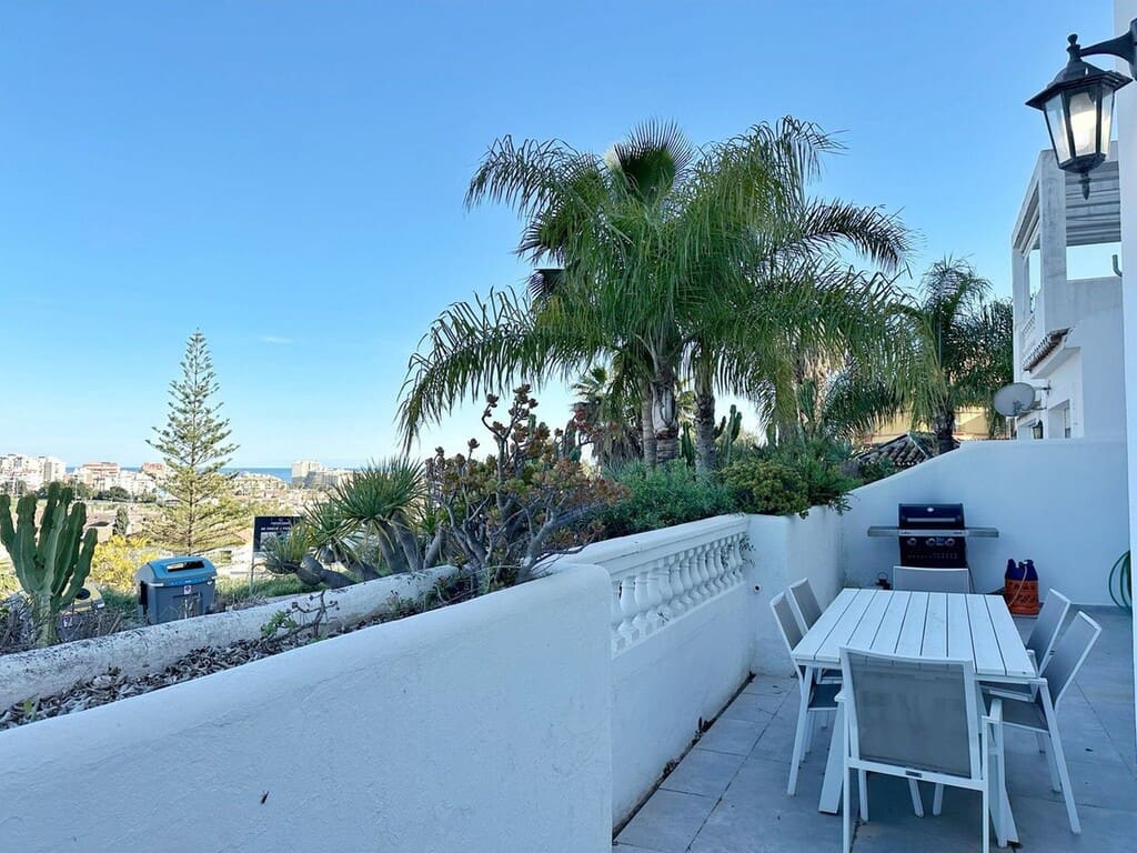 4 chambre Appartement à vendre à Mijas Costa avec piscine - 395 000 € (Ref: 9735259)