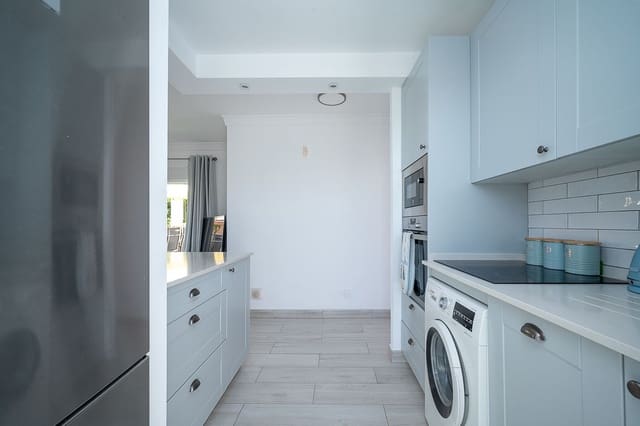 Apartamento de 2 habitaciones en El Faro, Mijas en venta con piscina - 299.950 € (Ref: 10009802)
