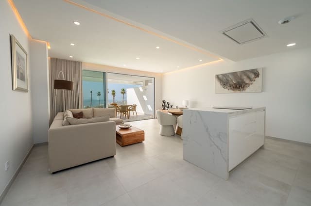 3 chambre Appartement à vendre à Mijas Costa, Mijas avec piscine garage - 990 000 € (Ref: 10016740)