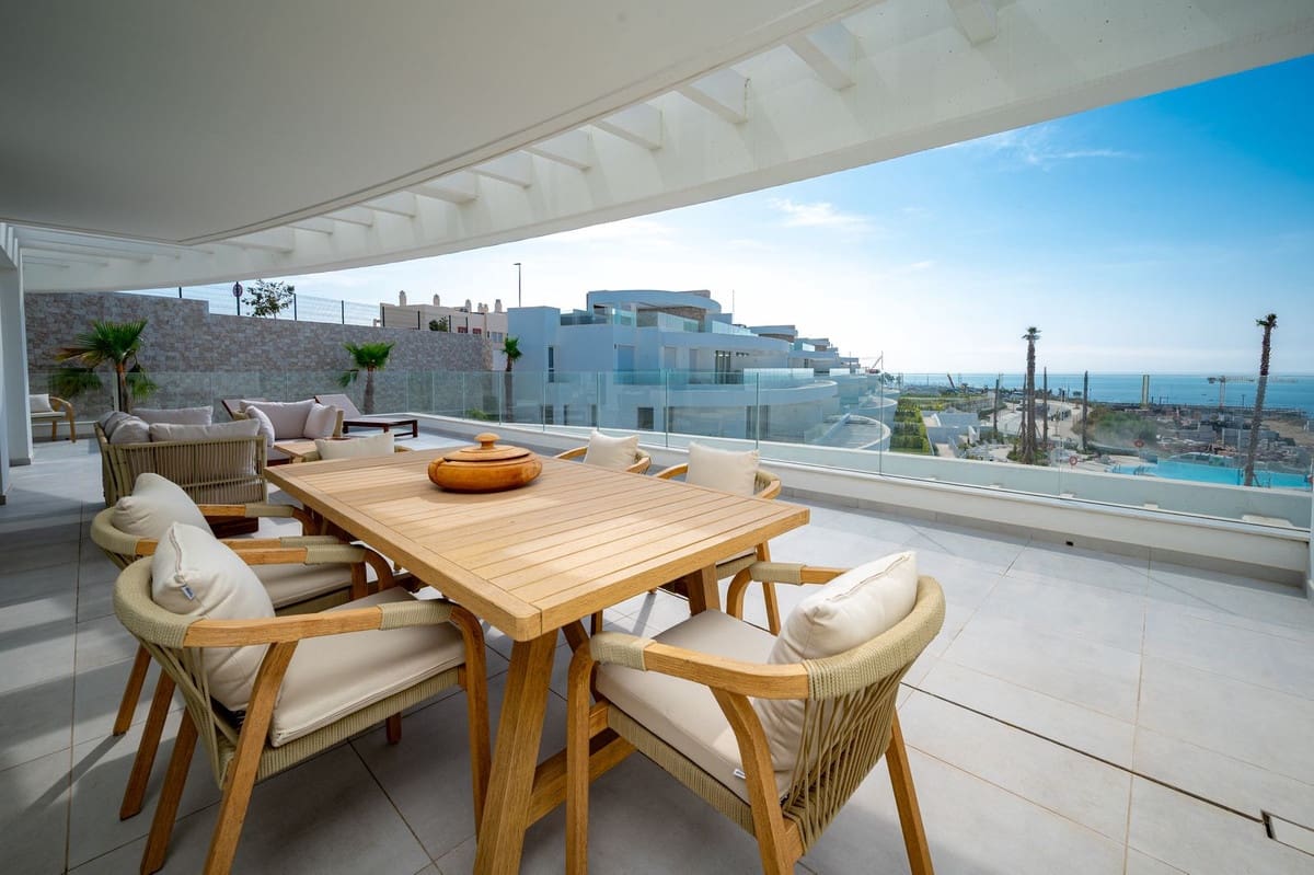 3 chambre Appartement à vendre à Mijas Costa avec piscine garage - 990 000 € (Ref: 10016740)