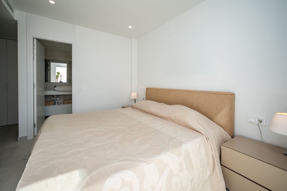 3 chambre Appartement à vendre à Mijas Costa avec piscine garage - 990 000 € (Ref: 10016740)