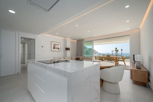 3 chambre Appartement à vendre à Mijas Costa, Mijas avec piscine garage - 990 000 € (Ref: 10016740)