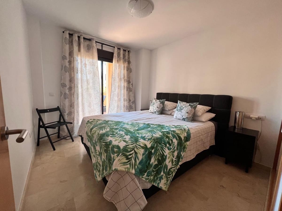 1 bedroom Apartment for rent in La Cala de Mijas with pool garage - € 1,200 (Ref: 10032538)