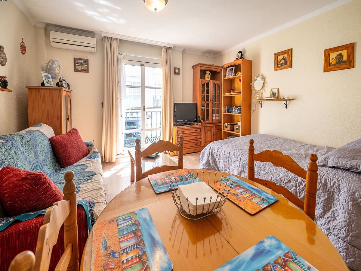 Yksiö myytävänä paikassa La Cala de Mijas - 229 000 € (Ref: 10062510)