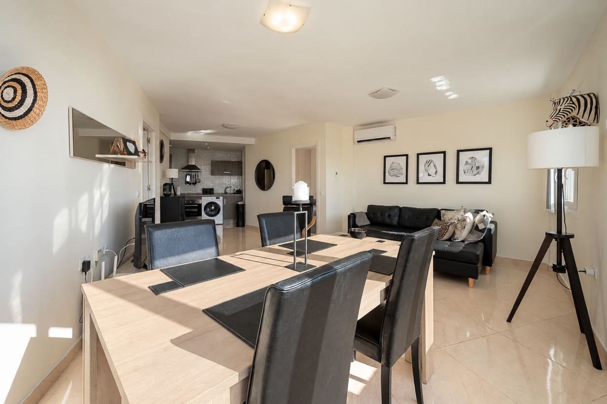 2 bedroom Apartment for sale in La Cala de Mijas with pool garage - € 295,000 (Ref: 10082149)