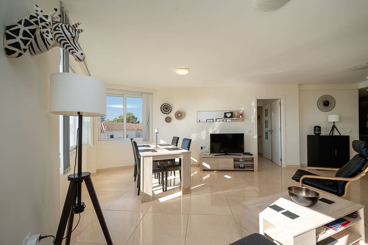2 bedroom Apartment for sale in La Cala de Mijas with pool garage - € 295,000 (Ref: 10082149)