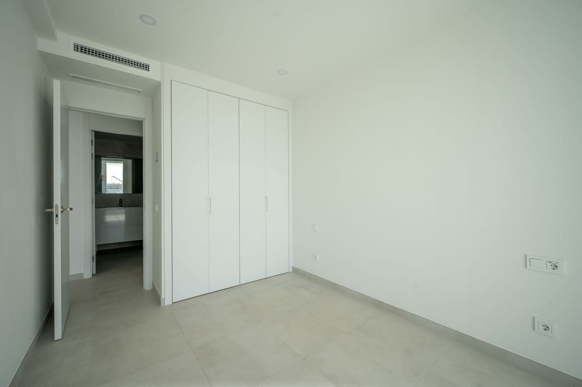 3 bedroom Apartment for sale in Mijas Costa with pool garage - € 990,000 (Ref: 10084942)