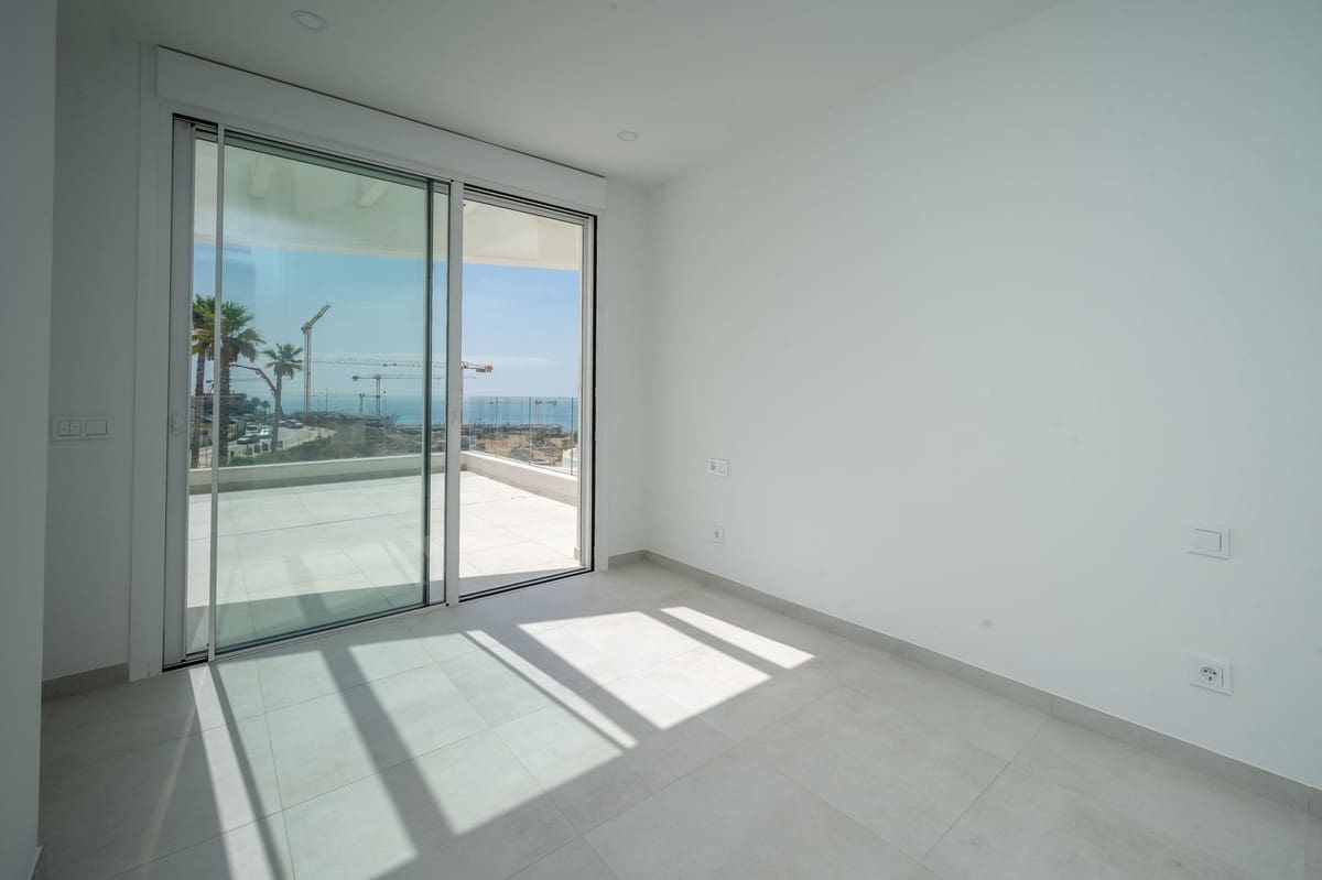 3 bedroom Apartment for sale in Mijas Costa with pool garage - € 990,000 (Ref: 10084942)