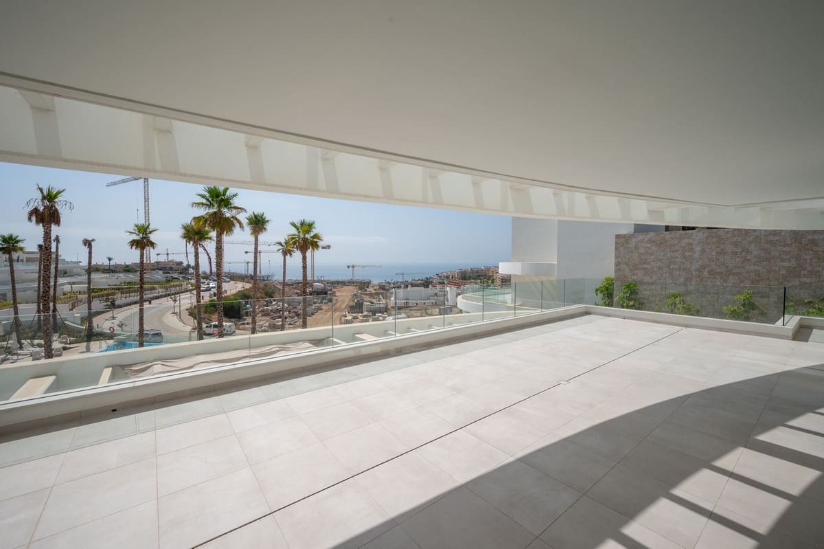 3 bedroom Apartment for sale in Mijas Costa with pool garage - € 990,000 (Ref: 10084942)