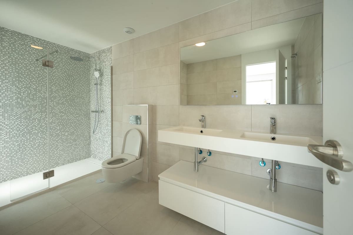 3 bedroom Apartment for sale in Mijas Costa with pool garage - € 990,000 (Ref: 10084942)