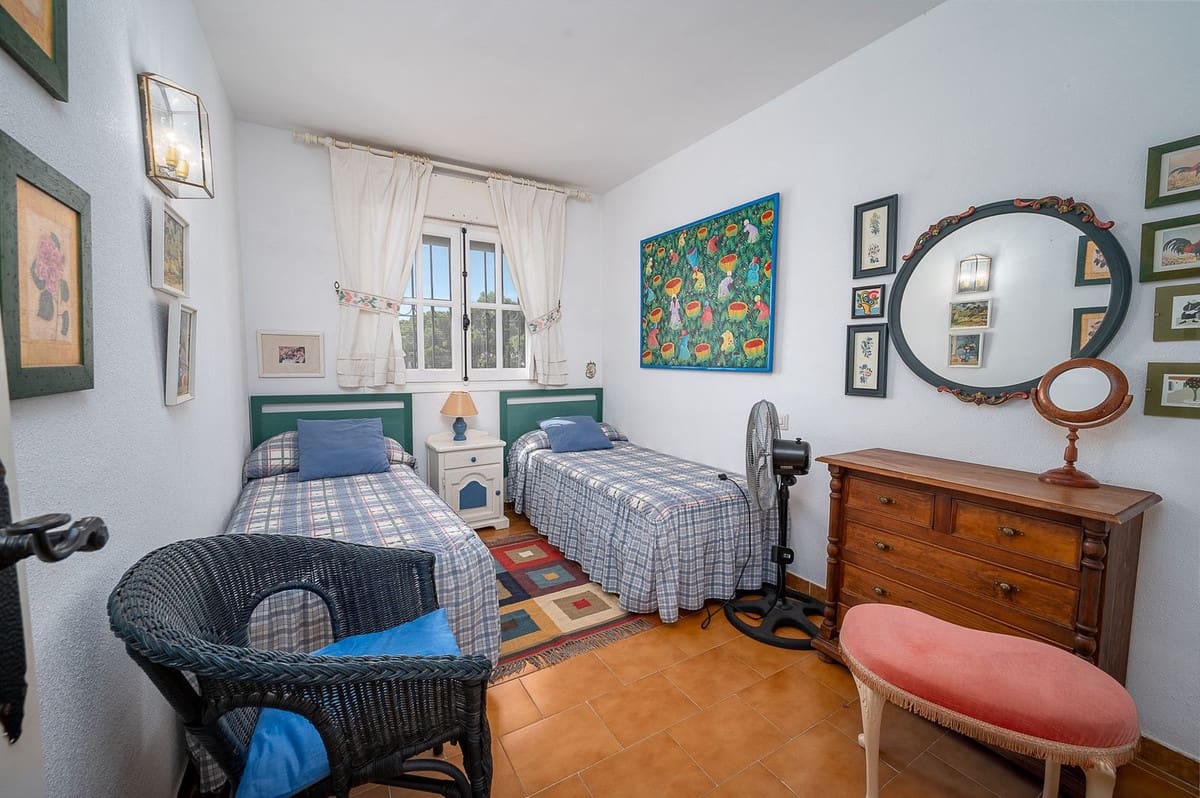 3 chambre Maison de Ville à vendre à El Chaparral avec piscine garage - 549 000 € (Ref: 10121182)
