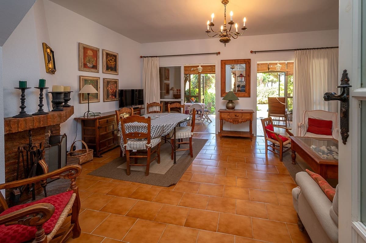 3 chambre Maison de Ville à vendre à El Chaparral avec piscine garage - 549 000 € (Ref: 10121182)