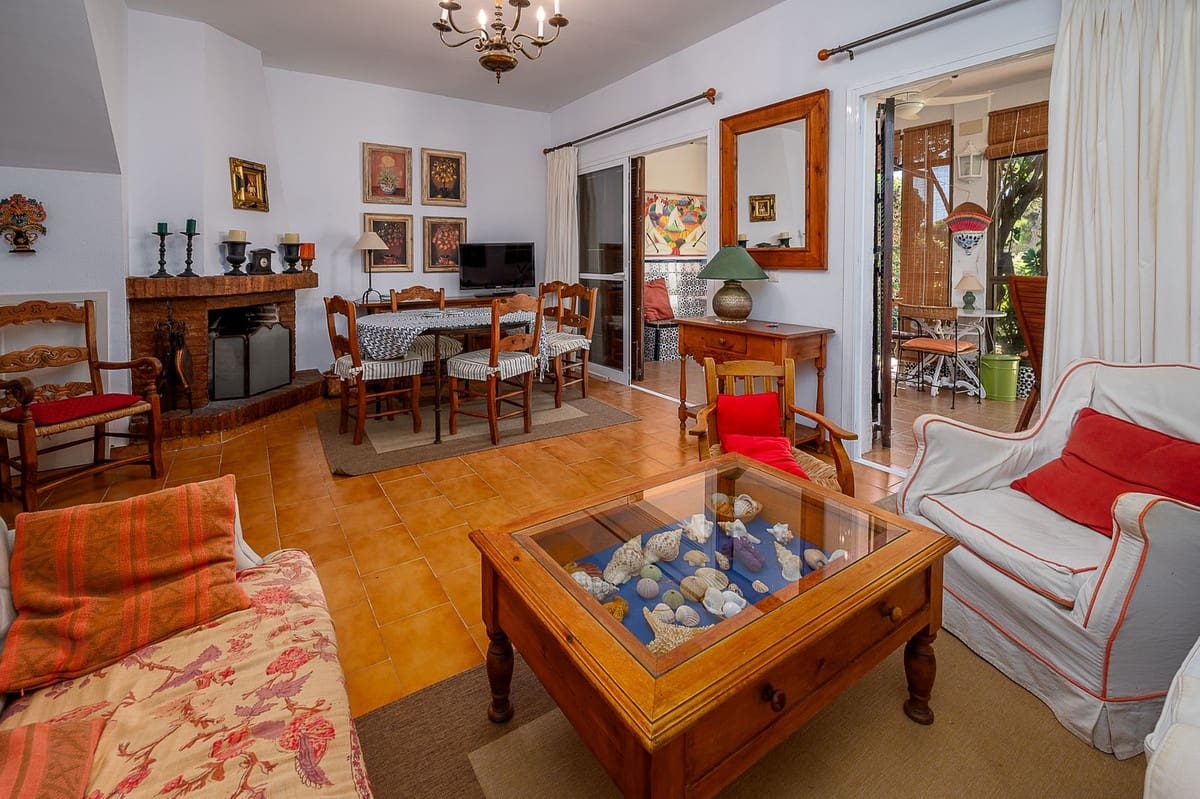 3 chambre Maison de Ville à vendre à El Chaparral avec piscine garage - 549 000 € (Ref: 10121182)
