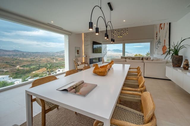 3 soveværelse Villa til salg i La Cala Golf, Mijas med swimmingpool garage - € 2.690.000 (Ref: 10159880)