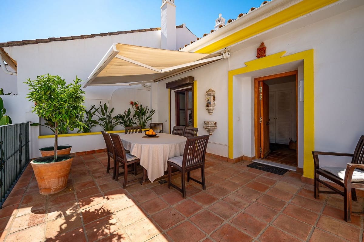 3 soveværelse Byhus til salg i Mijas Costa med swimmingpool garage - € 790.000 (Ref: 10163294)