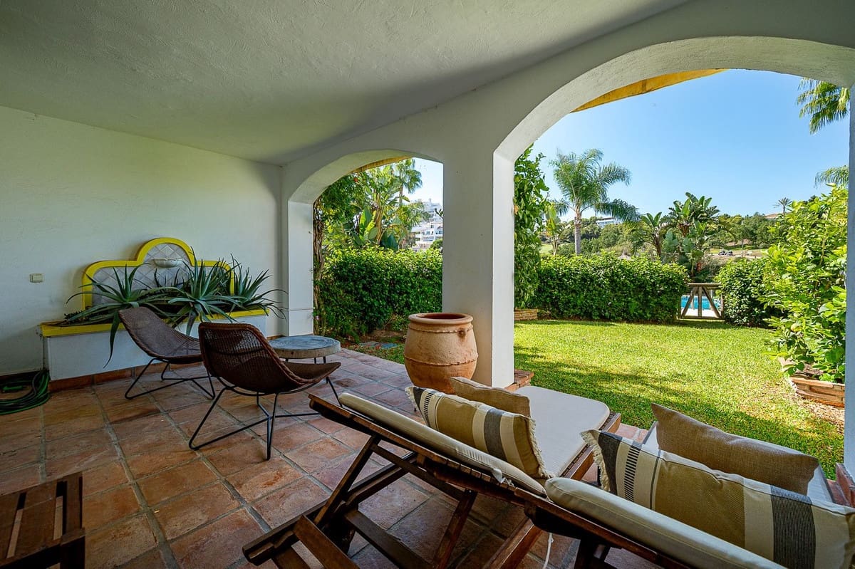 3 soveværelse Byhus til salg i Mijas Costa med swimmingpool garage - € 790.000 (Ref: 10163294)