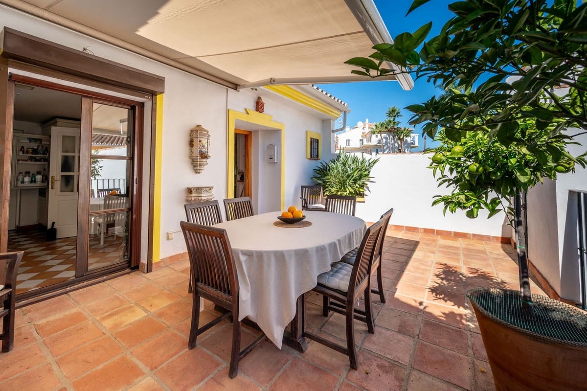 3 soveværelse Byhus til salg i Mijas Costa med swimmingpool garage - € 790.000 (Ref: 10163294)