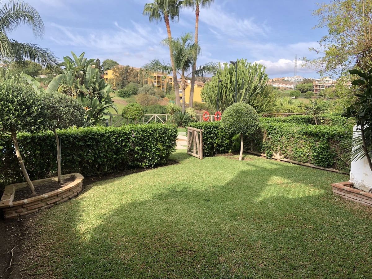 3 soveværelse Byhus til salg i Mijas Costa med swimmingpool garage - € 790.000 (Ref: 10163294)