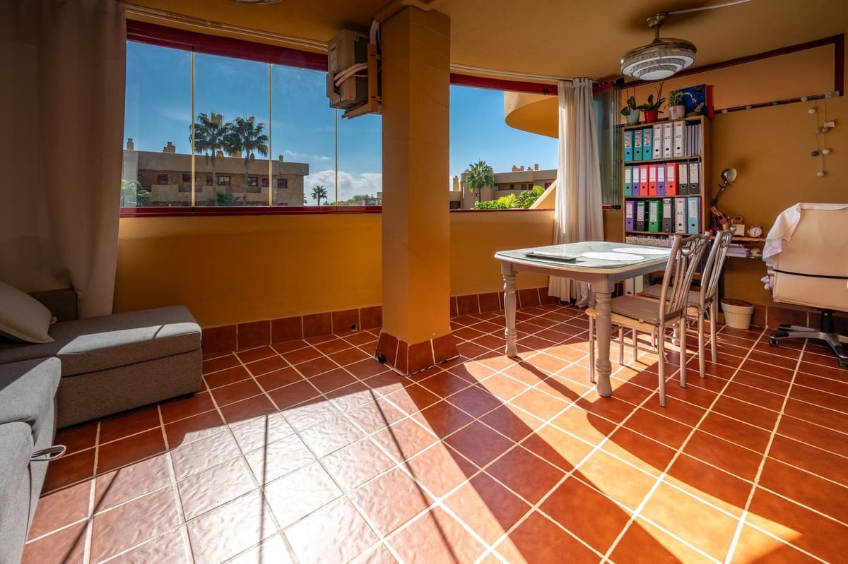 1 soveværelse Lejlighed til salg i La Cala de Mijas med swimmingpool garage - € 299.000 (Ref: 10165627)