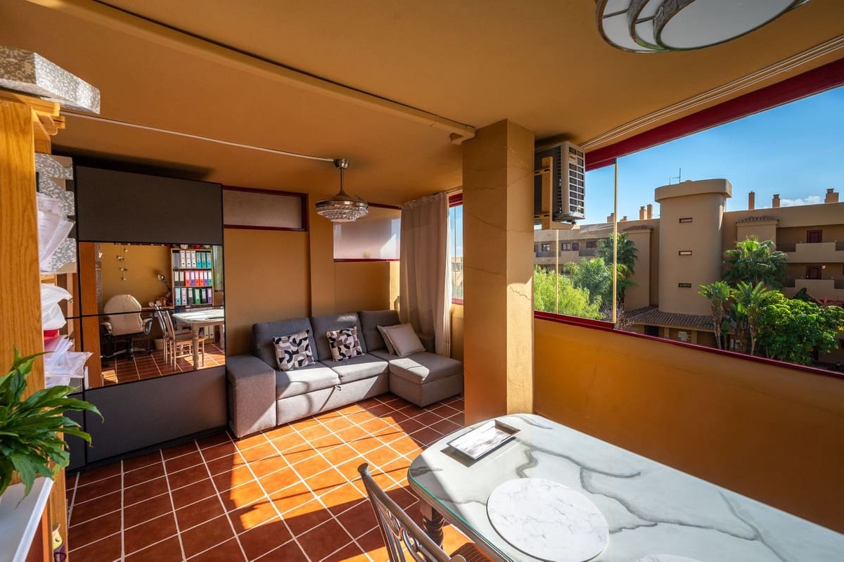 1 soveværelse Lejlighed til salg i La Cala de Mijas med swimmingpool garage - € 299.000 (Ref: 10165627)
