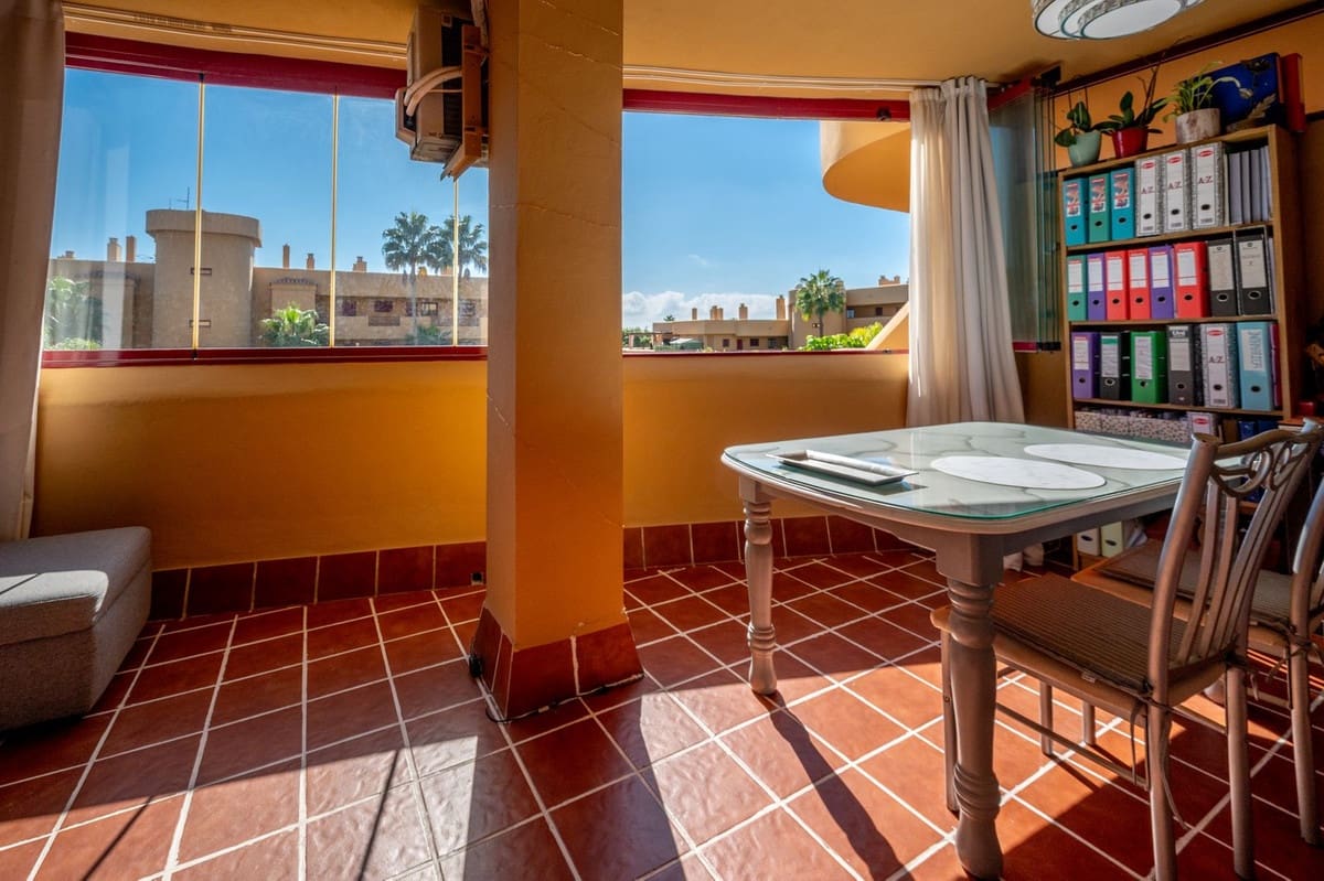 1 soveværelse Lejlighed til salg i La Cala de Mijas med swimmingpool garage - € 299.000 (Ref: 10165627)