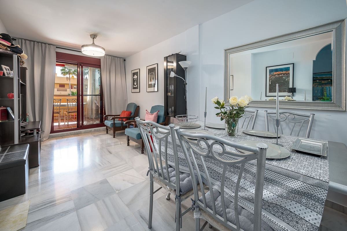 1 soveværelse Lejlighed til salg i La Cala de Mijas med swimmingpool garage - € 299.000 (Ref: 10165627)