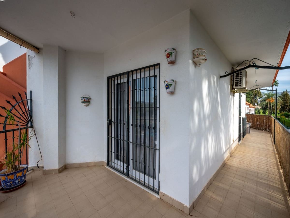 2 soveværelse Lejlighed til salg i Mijas Golf med swimmingpool garage - € 295.000 (Ref: 10165628)