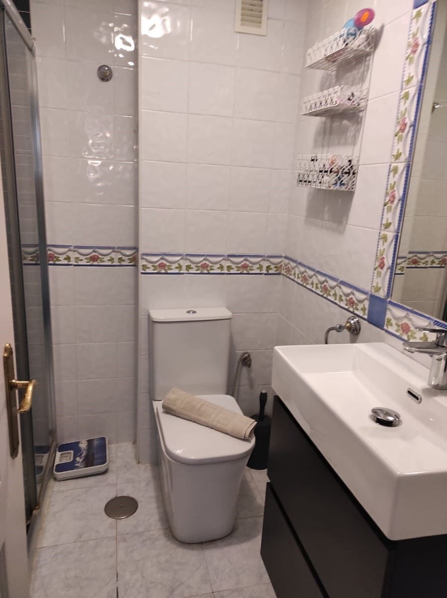 2 bedroom Apartment for holiday rental in La Cala de Mijas with pool - € 700 (Ref: 3216218)