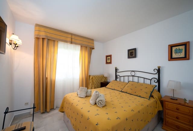 2 quarto Apartamento para arrendamento para férias em La Cala de Mijas, Mijas com piscina - 700 € (Ref: 3216218)