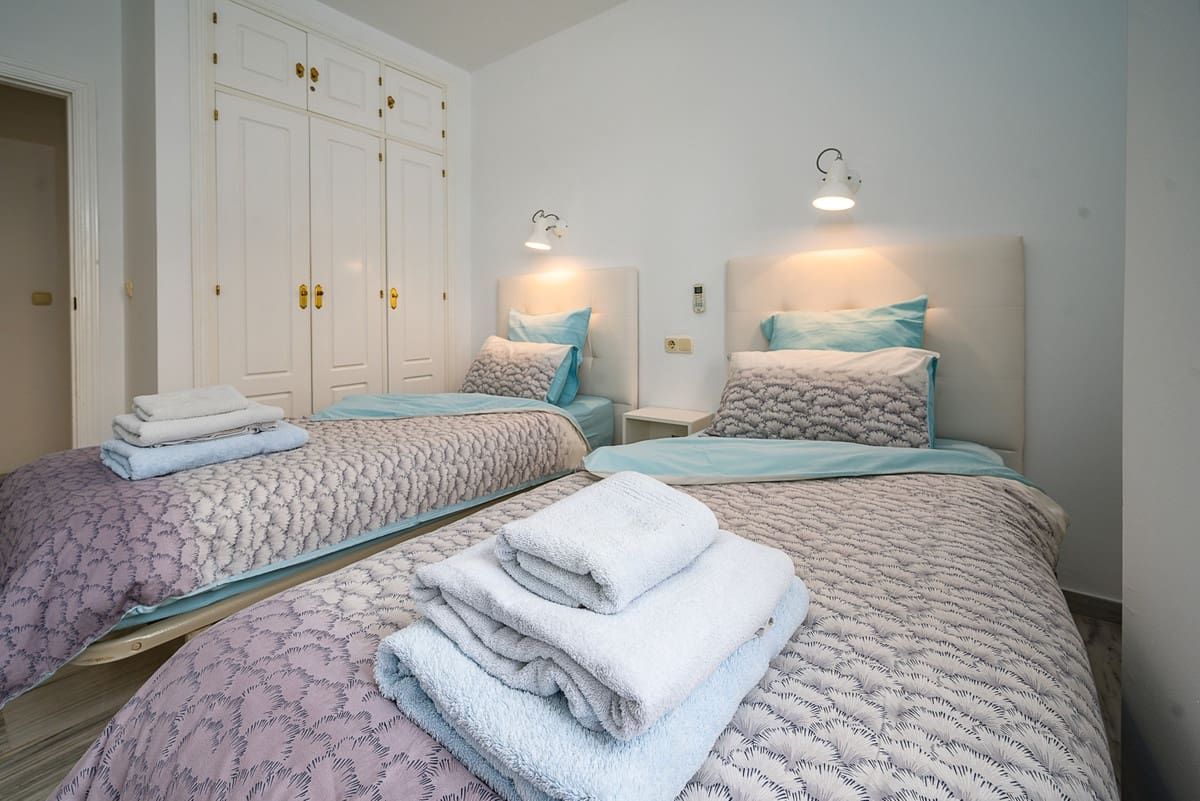 Appartement de 3 chambres de location de vacances à La Cala de Mijas avec piscine garage - 1 743 € (Ref: 3216222)