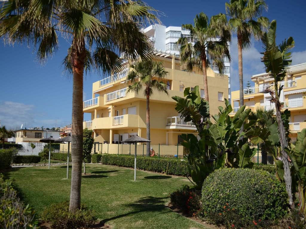 Appartement de 3 chambres de location de vacances à La Cala de Mijas avec piscine garage - 1 743 € (Ref: 3216222)