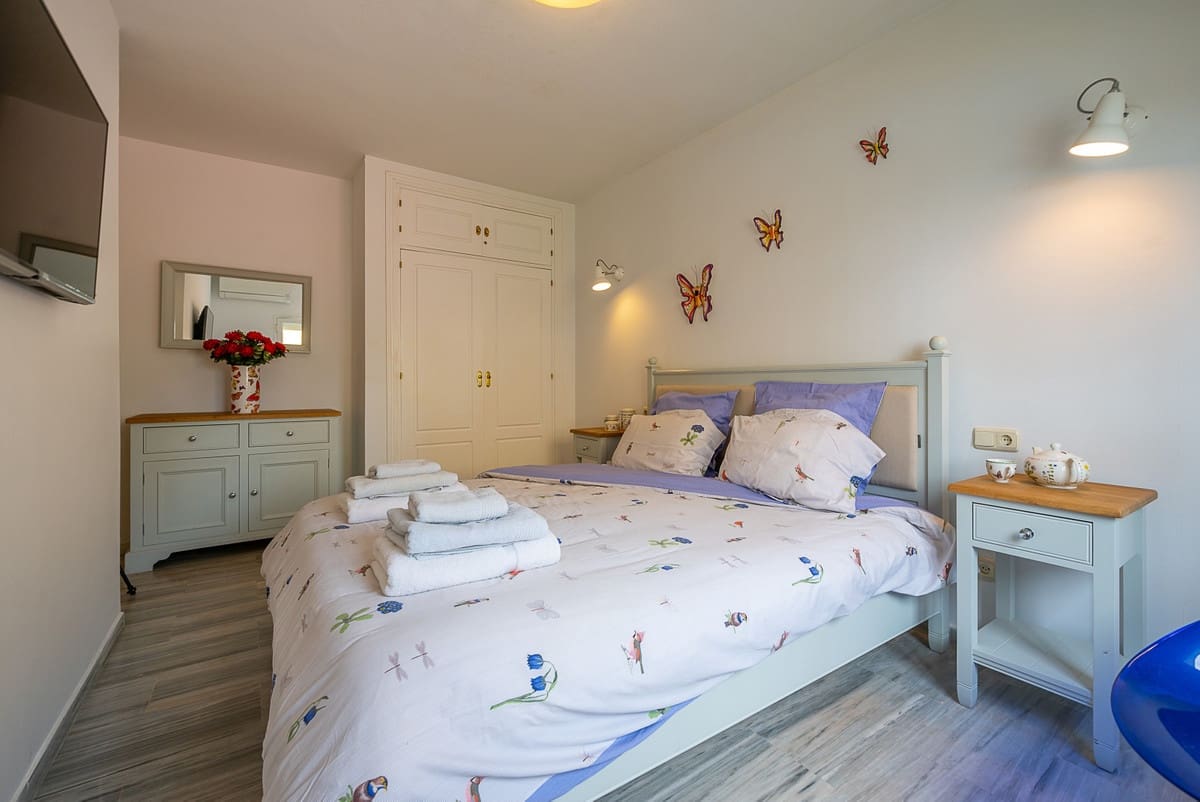 3 bedroom Apartment for holiday rental in La Cala de Mijas with pool garage - € 1,743 (Ref: 3216222)