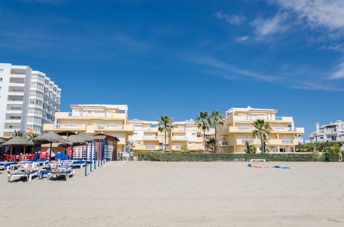 3 bedroom Apartment for holiday rental in La Cala de Mijas with pool garage - € 1,743 (Ref: 3216222)